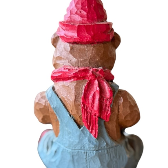 Hand-Carved TJW Wooden Bear Figurine Initials carved AND signed - Picture 5 of 7